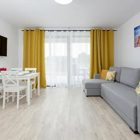 Sloneczne Tarasy Apartment Pustkowo